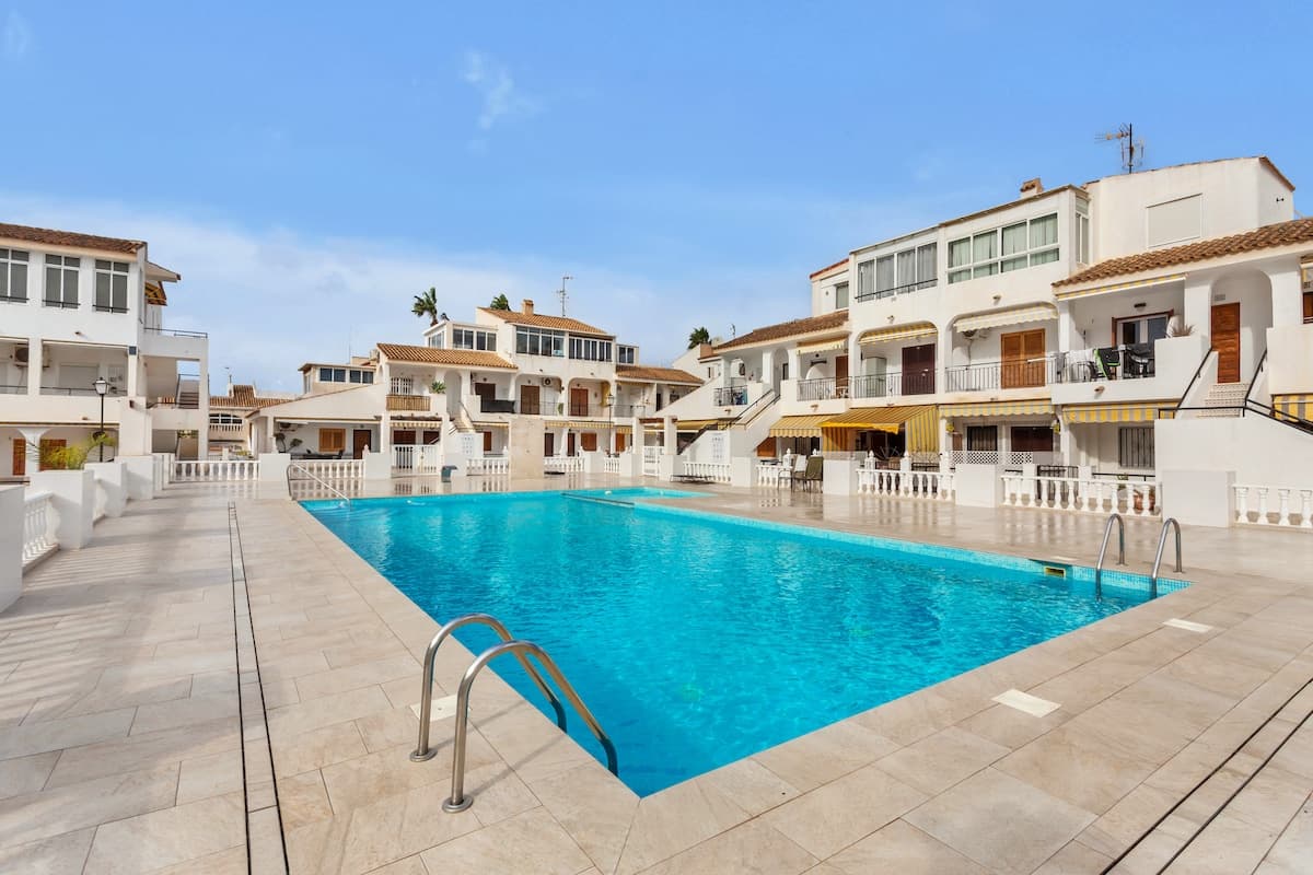 Heller Wohnbereich von Casa Paris in Torrevieja